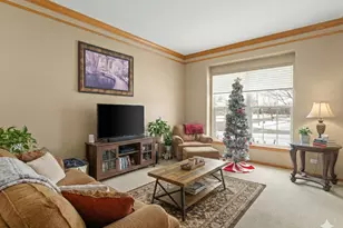 1849 Moorland Ln, Crystal Lake, IL 60014 - Photo 6