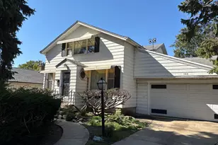 366 S Sunnyside Ave, Elmhurst, IL 60126 - Photo 1
