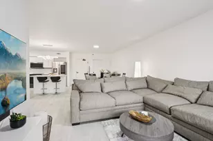 9864 Leland Ave, Schiller Park, IL 60176 - Photo 12