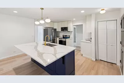 39161 N Holdridge Avenue, Beach Park, IL 60099 - Photo 10