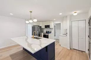 39161 N Holdridge Ave, Beach Park, IL 60099 - Photo 10