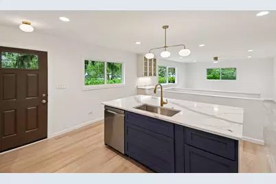 39161 N Holdridge Avenue, Beach Park, IL 60099 - Photo 12