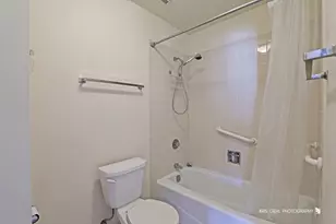 2201 S Grace St, Lombard, IL 60148 - Photo 18