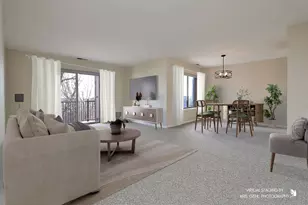 2201 S Grace St, Lombard, IL 60148 - Photo 4