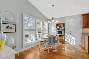 1961 Wexford Cir, Wheaton, IL 60189 - Photo 12