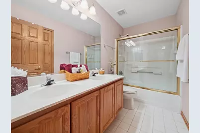 1995 Bridlewood Drive, Hoffman Estates, IL 60192 - Photo 20