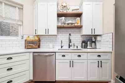 2839 N Burling Street #3N, Chicago, IL 60657 - Photo 12