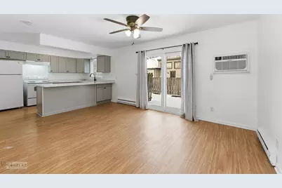 105 W Somonauk Street, Yorkville, IL 60560 - Photo 6