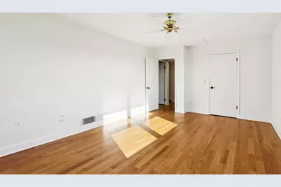 2019 E Avon Lane, Arlington Heights, IL 60004 - Photo 38