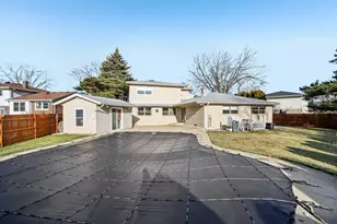 2019 E Avon Ln, Arlington Heights, IL 60004 - Photo 46