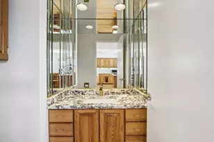 2019 E Avon Ln, Arlington Heights, IL 60004 - Photo 28