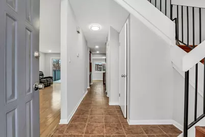 111 Windsor Drive, Vernon Hills, IL 60061 - Photo 2