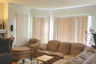 7731 S Cornell Ave, Chicago, IL 60649 - Photo 2