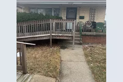 8828 S Yates Boulevard, Chicago, IL 60617 - Photo 1