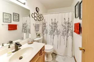 17298 W Maple Ln, Gurnee, IL 60031 - Photo 22