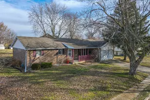 165 E Baker St, Manteno, IL 60950 - Photo 2