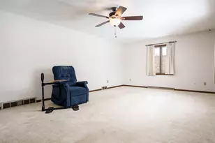 1126 Main St, Pecatonica, IL 61063 - Photo 2