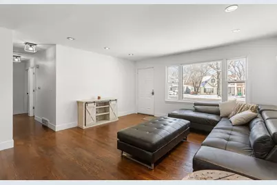 310 N La Londe Avenue, Lombard, IL 60148 - Photo 2