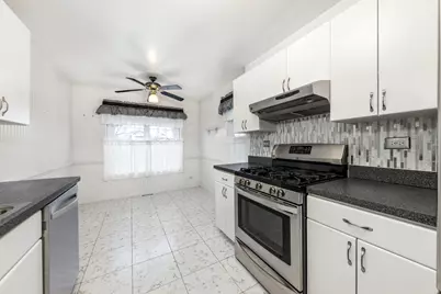 2319 Chasewood Drive, Downers Grove, IL 60515 - Photo 10