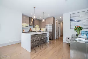 1221 E 46th St, Chicago, IL 60653 - Photo 8