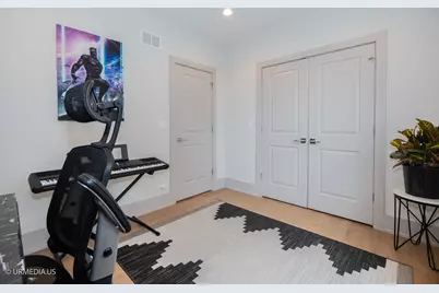 1221 E 46th Street #1, Chicago, IL 60653 - Photo 18