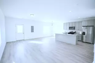 1241 Gillespie Ln NE, Yorkville, IL 60560 - Photo 4