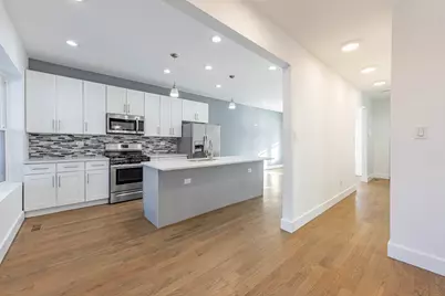 2038 E 73rd Street, Chicago, IL 60649 - Photo 10