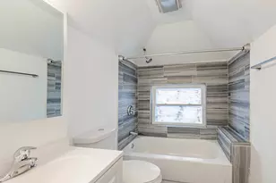 2038 E 73rd St, Chicago, IL 60649 - Photo 14