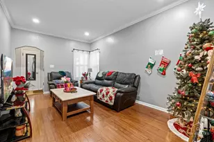 5404 S 72nd Ct, Summit, IL 60501 - Photo 4