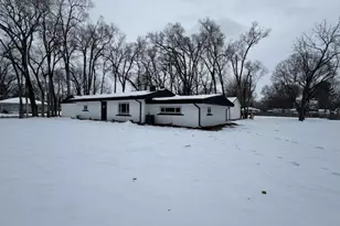 4205 Grimes St, Sterling, IL 61081 - Photo 2