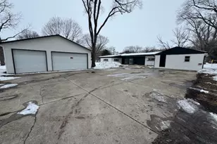 4205 Grimes St, Sterling, IL 61081 - Photo 4