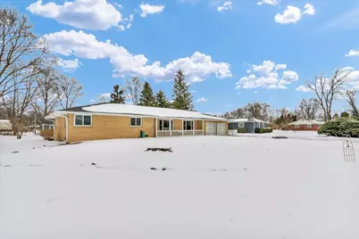 2218 S Mattis Avenue, Champaign, IL 61821 - Photo 2