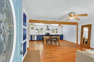 2218 S Mattis Ave, Champaign, IL 61821 - Photo 6