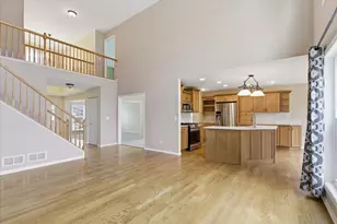 529 Springwood Ave, East Dundee, IL 60118 - Photo 14