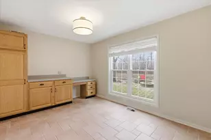 529 Springwood Ave, East Dundee, IL 60118 - Photo 20