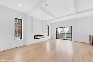 4420 W Montana St, Chicago, IL 60639 - Photo 14