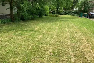 29 Ferndale Dr, Round Lake Beach, IL 60073 - Photo 1