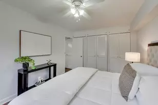 4950 N Marine Dr, Chicago, IL 60640 - Photo 14