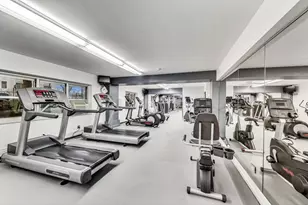 4950 N Marine Dr, Chicago, IL 60640 - Photo 24