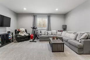 1604 Kassen Ave, Mahomet, IL 61853 - Photo 40