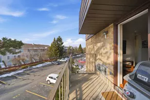 5600 Astor Ln, Rolling Meadows, IL 60008 - Photo 12