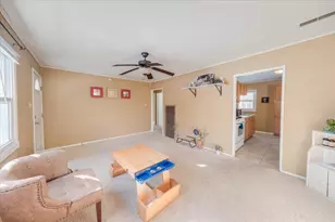 1201 S Lynn St, Urbana, IL 61801 - Photo 4