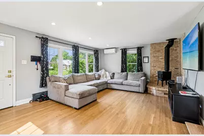 1656 Harding Road, Northfield, IL 60093 - Photo 2