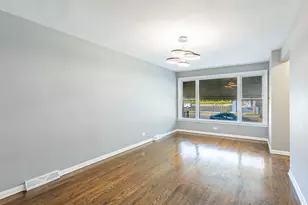 8139 S Exchange Ave, Chicago, IL 60617 - Photo 4