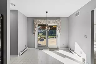 800 Cambridge Dr, Paxton, IL 60957 - Photo 22