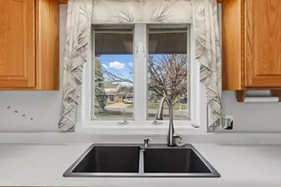 800 Cambridge Dr, Paxton, IL 60957 - Photo 20