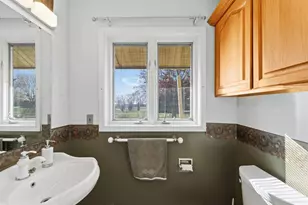 800 Cambridge Dr, Paxton, IL 60957 - Photo 24