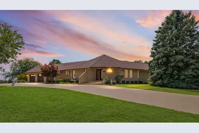 800 Cambridge Drive, Paxton, IL 60957 - Photo 2