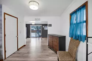 2444 187th Pl, Lansing, IL 60438 - Photo 8