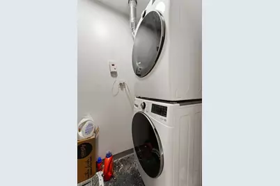 842 W Agatite Avenue #2E, Chicago, IL 60640 - Photo 8